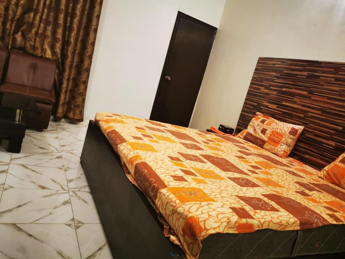 Gulshan Guest House Karachi Bagian luar foto