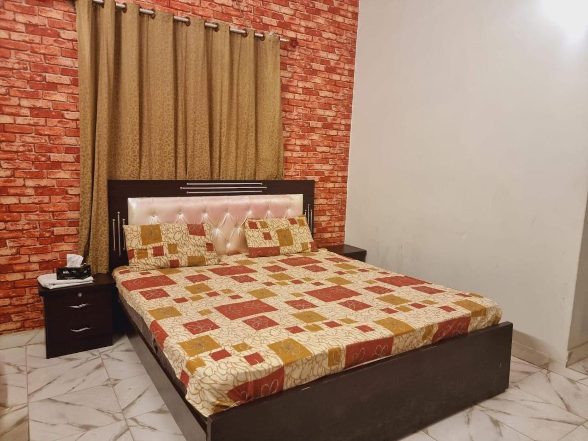 Gulshan Guest House Karachi Bagian luar foto