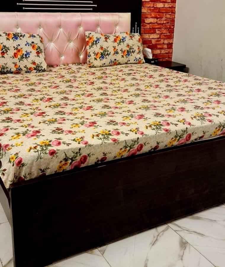 Gulshan Guest House Karachi Bagian luar foto